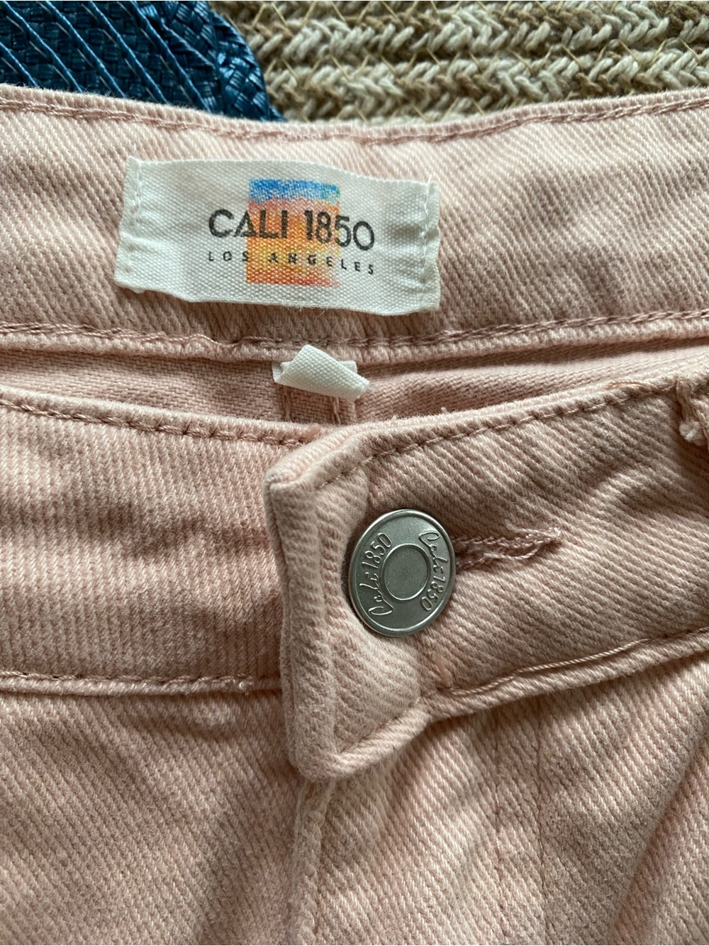 CALI 1850 Light Pink-Peach Mid Rise Wide Leg Jeans! - Picture 11 of 15